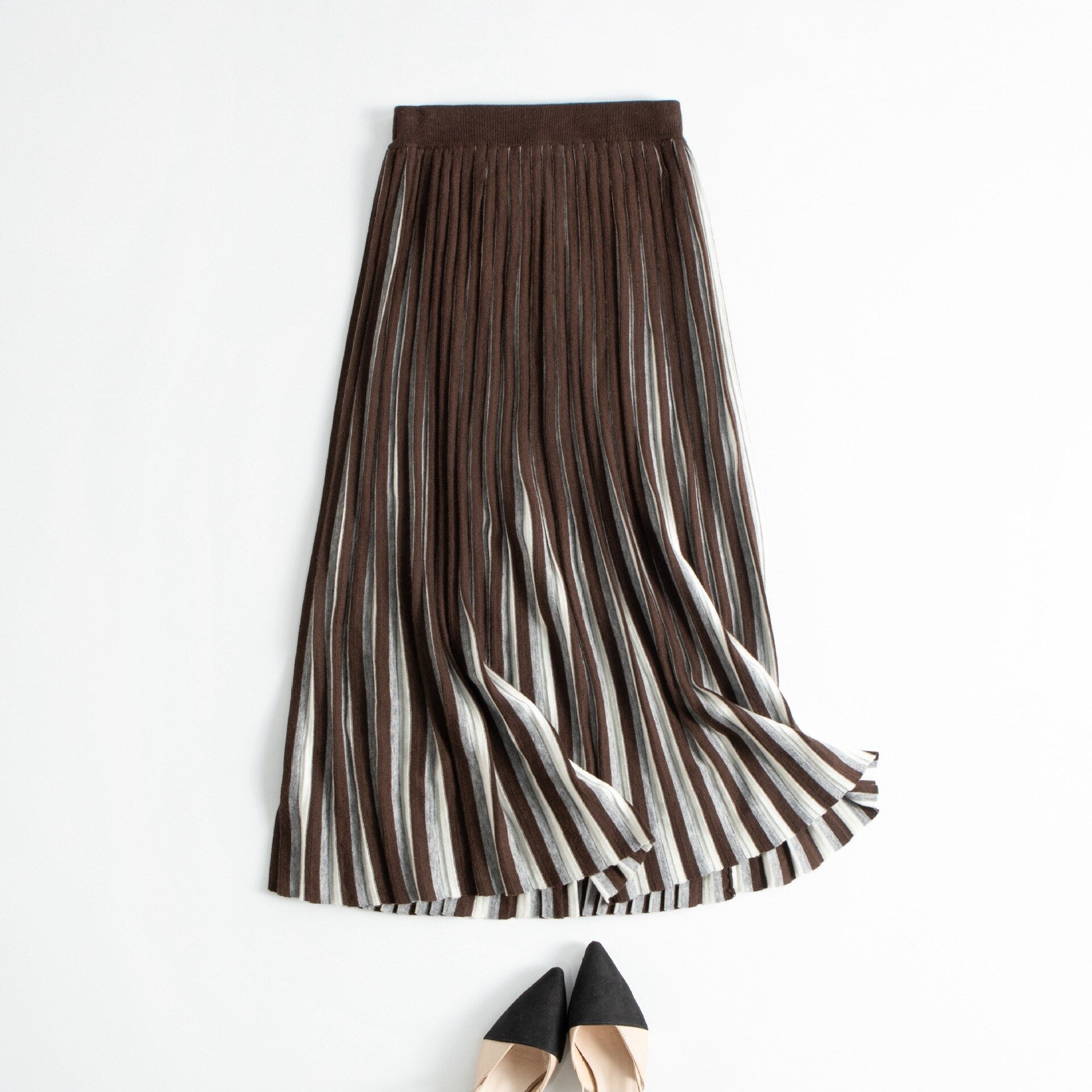 Luxurious Gradient Pleated Wool Skirt for Women | ULZZANG BELLA