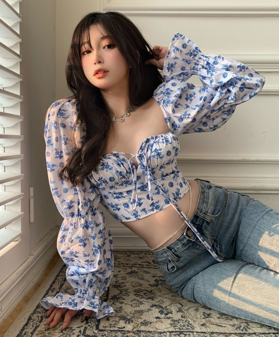 Fragmented Floral Chiffon V-Neck Top with Bubble Sleeves | ULZZANG BELLA
