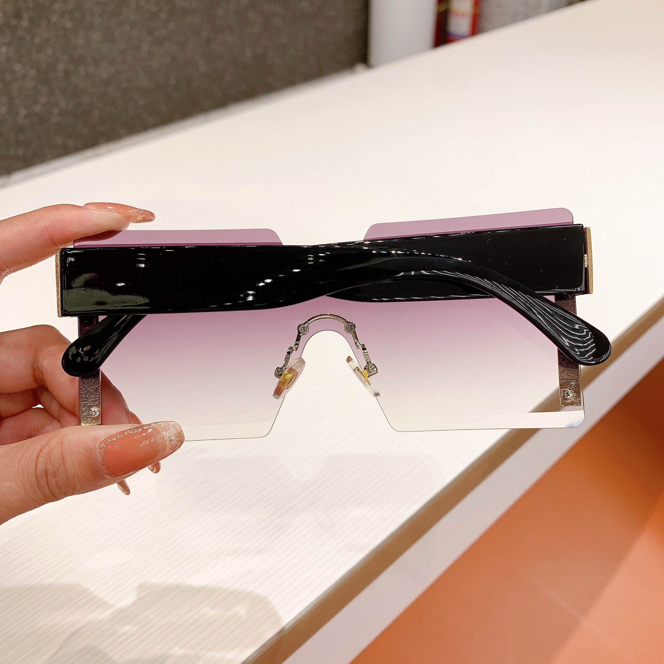 Chic Rimless Gradient Oversized Sunglasses for Women | ULZZANG BELLA