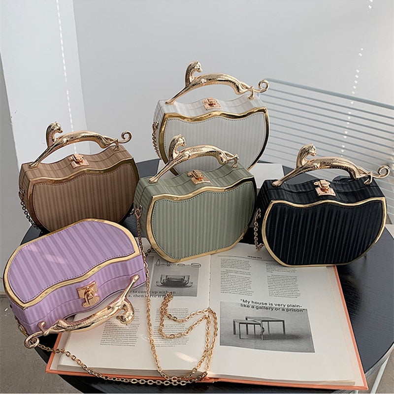 Designer Chic Luxury Crossbody Chain Handbag for Women | ULZZANG BELLA