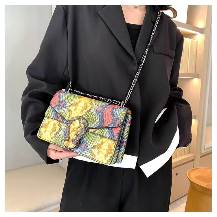 Elegant Serpentine PU Leather Shoulder Handbag for Women | ULZZANG BELLA