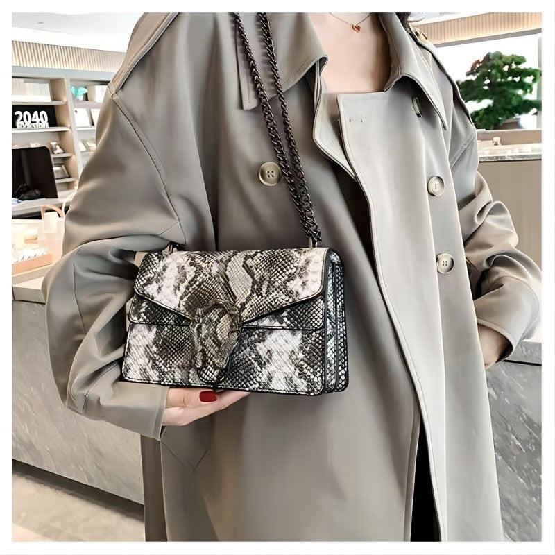 Elegant Serpentine PU Leather Shoulder Handbag for Women | ULZZANG BELLA