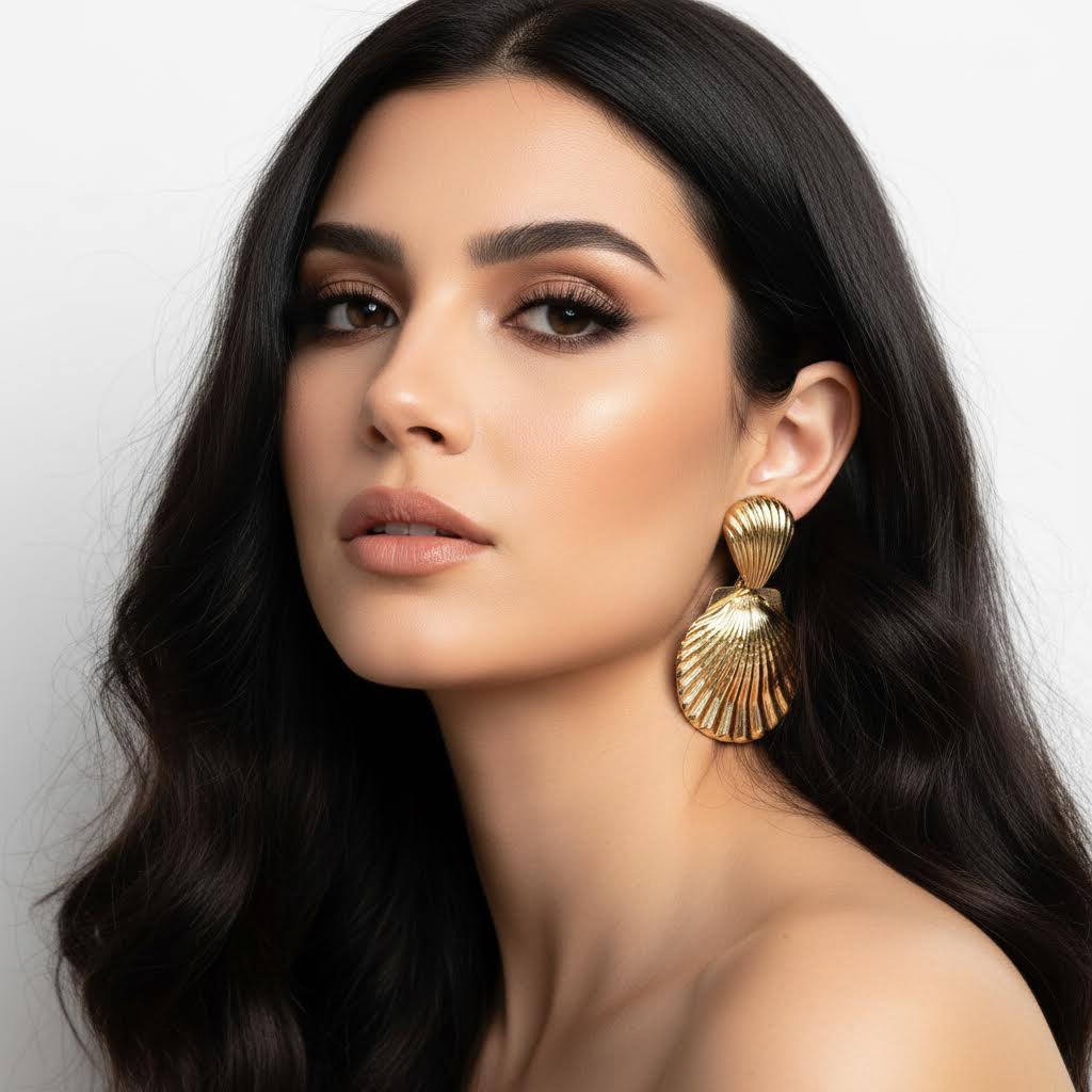 ULZZANG BELLA Scallop Shell Stud Earrings - Timeless Luxury