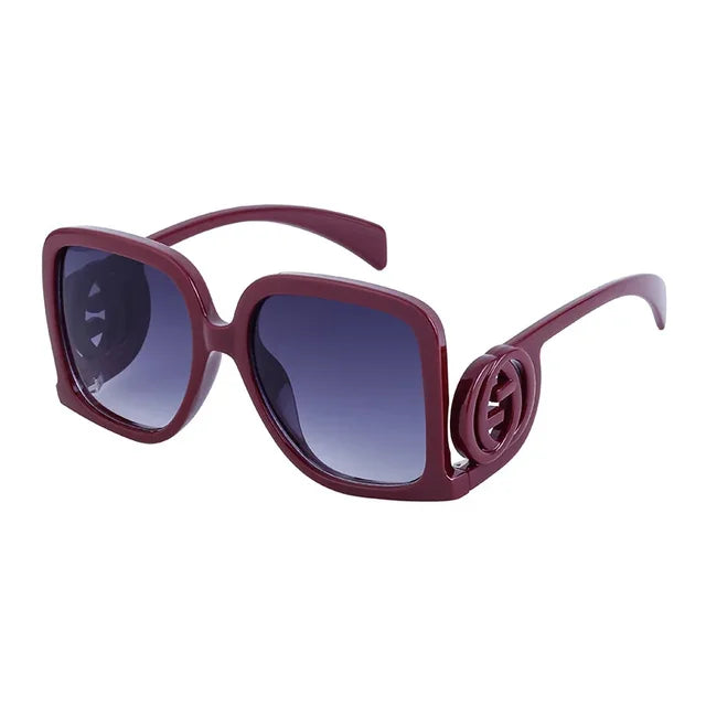 Ethereal Elegance Oversized Sunglasses for Women | ULZZANG BELLA