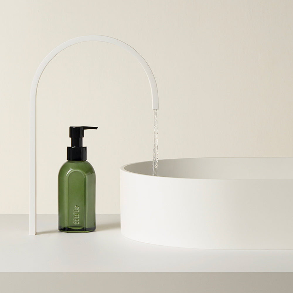 Rolling milk facial cleanser 240ml | filflo