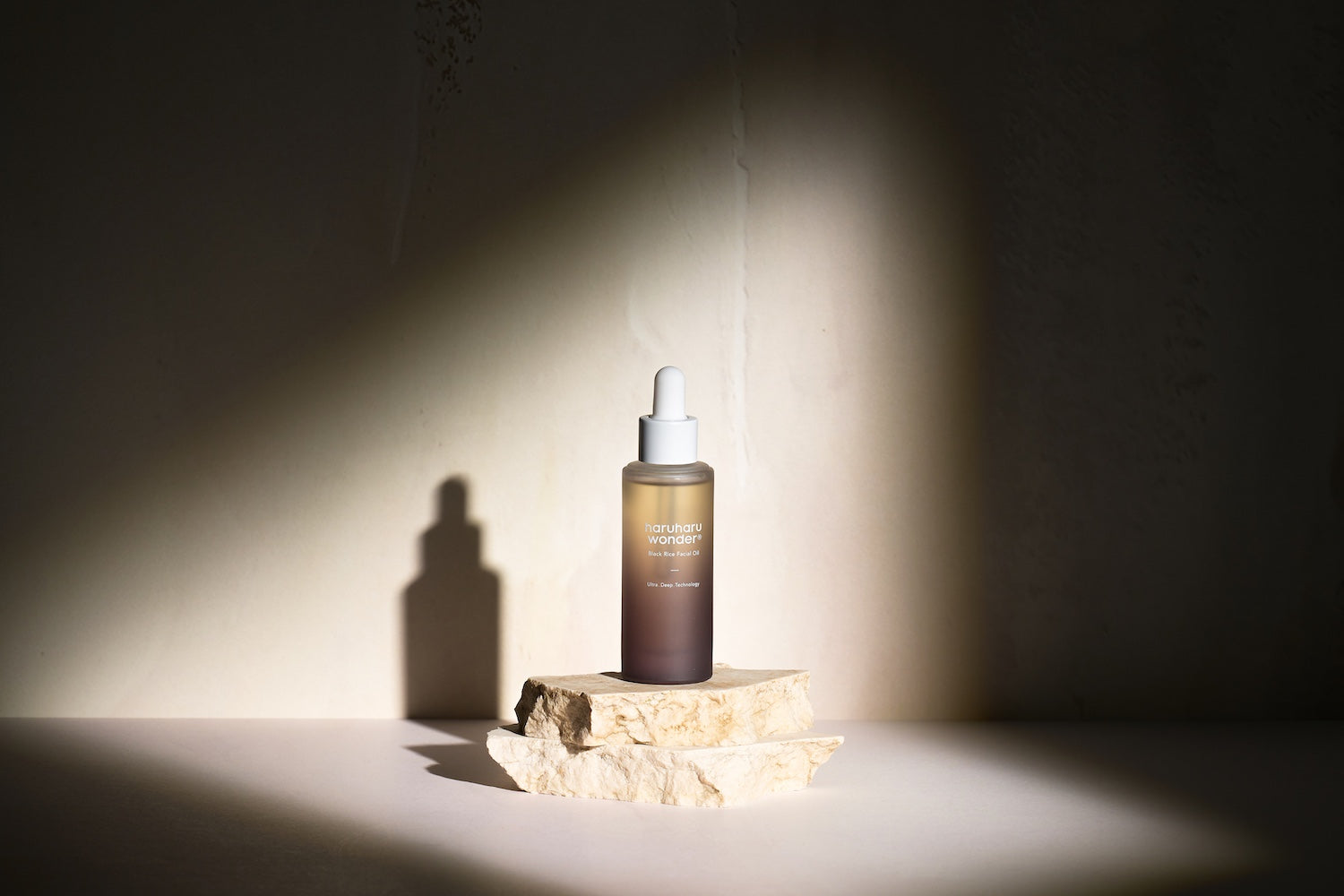 Luminous Black Rice Facial Oil | Haruharu Wonder