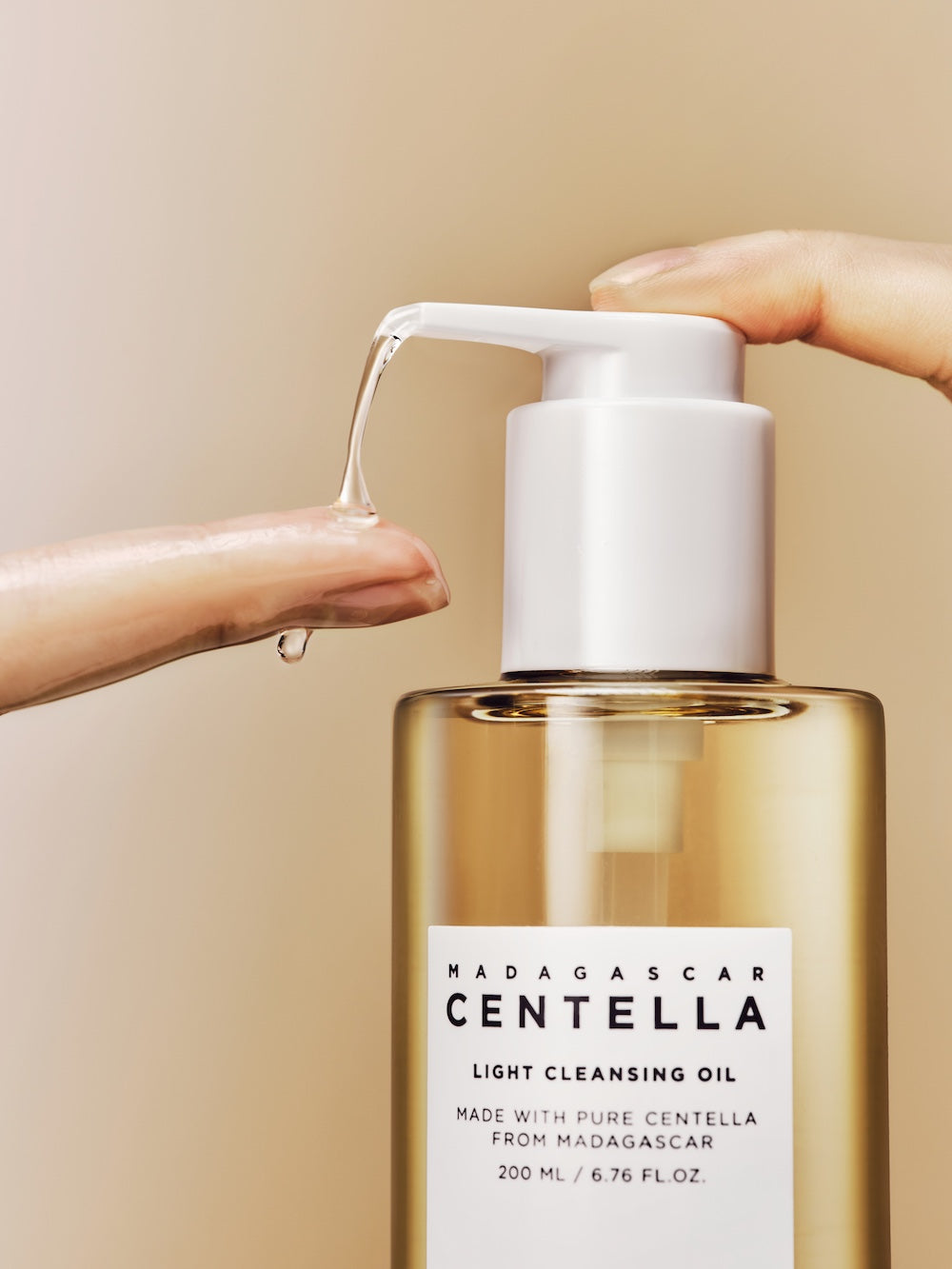 Madagascar Centella Light Cleansing Oil - 2 Size | SKIN1004