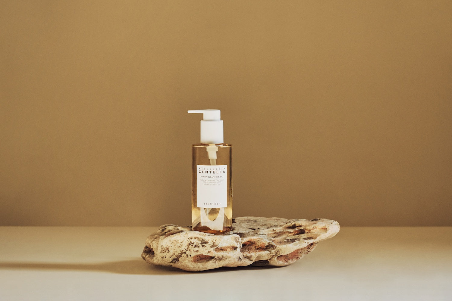 Madagascar Centella Light Cleansing Oil - 2 Size | SKIN1004