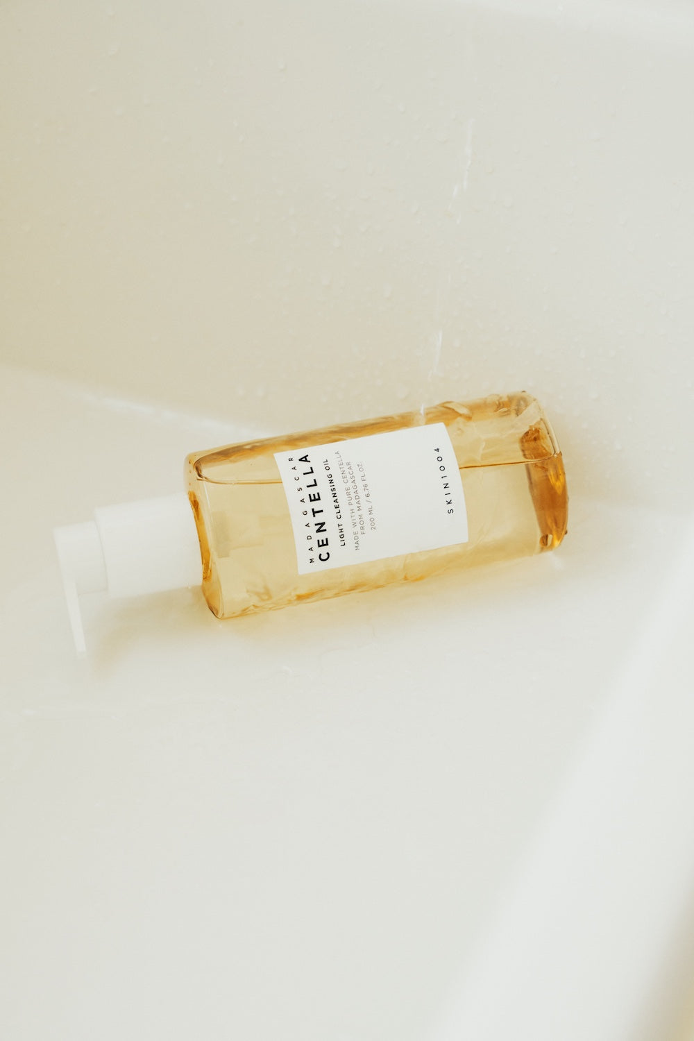 Madagascar Centella Light Cleansing Oil - 2 Size | SKIN1004