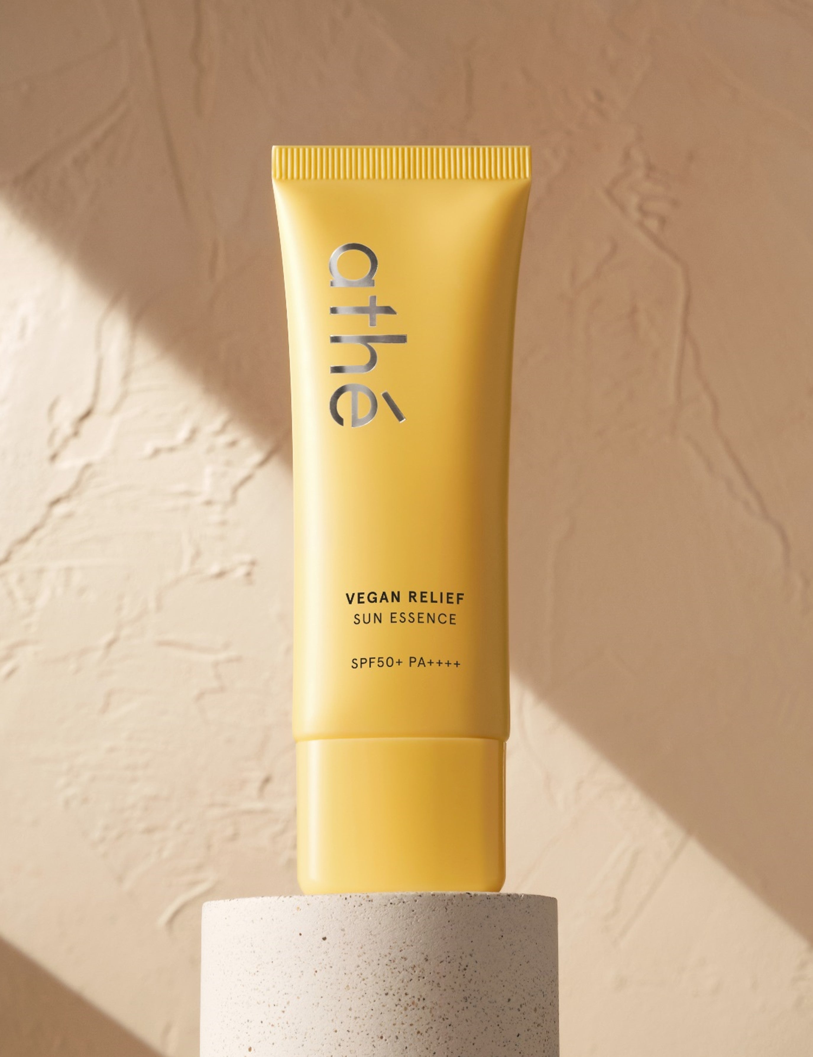 Vegan Relief Sun Essence SPF50+ PA++++ 40ml | athé