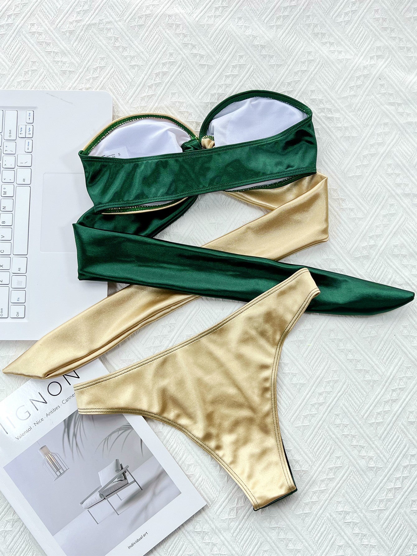 Sexy Contrasting Green Paradise Bikini Set for Women | ULZZANG BELLA