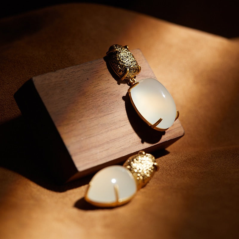 Elegant Retro French Long Earrings in 18K Matte Gold | ULZZANG BELLA