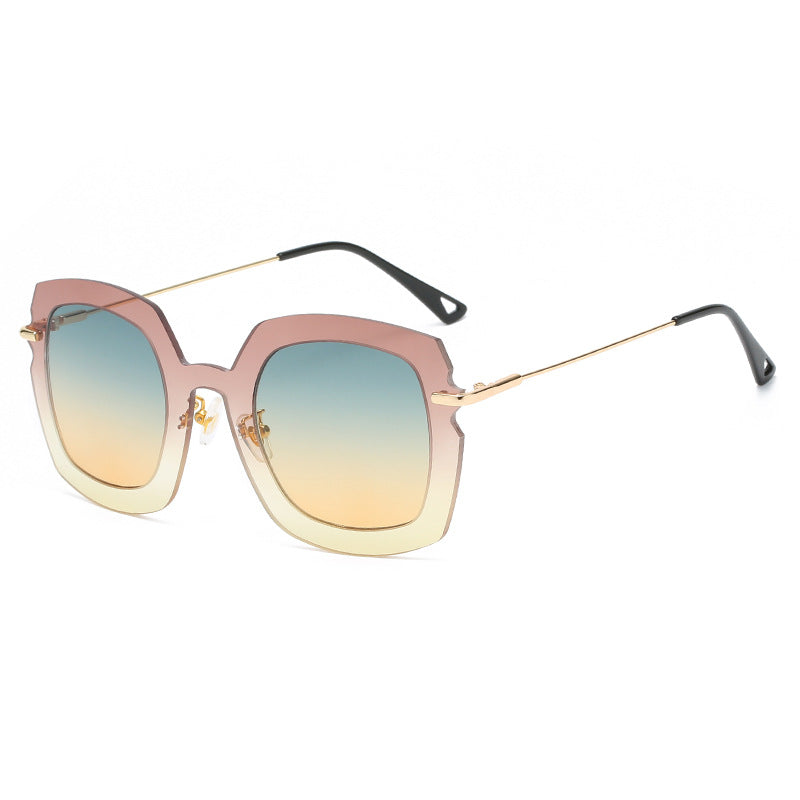 European Square Two-Tone Gradient Sunglasses for Women | ULZZANG BELLA