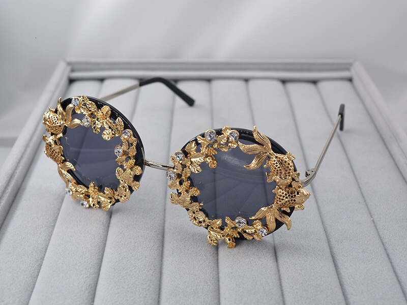 Exquisite Vintage Baroque Sunglasses with Metal Flower Accents | ULZZANG BELLA