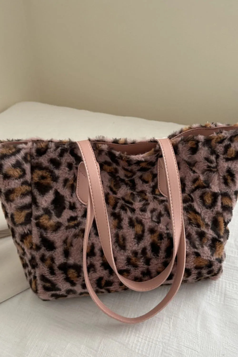 Chic Plush Leopard Fluff Tote Bag for the Elegant Woman | ULZZANG BELLA