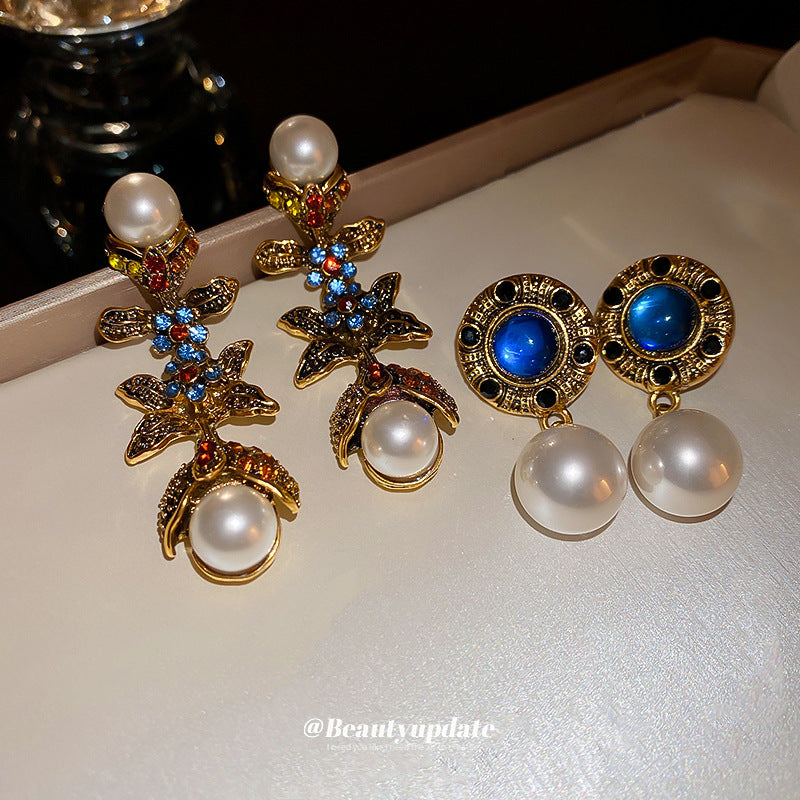 Elegant Silver Flower Pearl Earrings with Diamond Accents | ULZZANG BELLA
