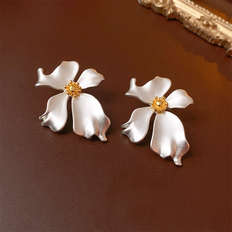 Exquisite Copper Elegance: Retro Chic Jewelry for Bold Beauties | ULZZANG BELLA