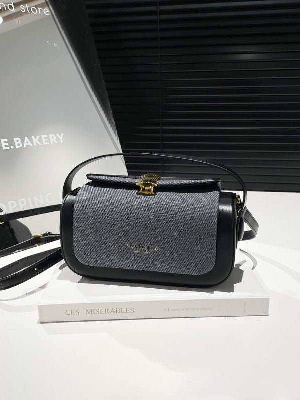 Elegant Minimalist Luxury Small Square Crossbody Bag | ULZZANG BELLA