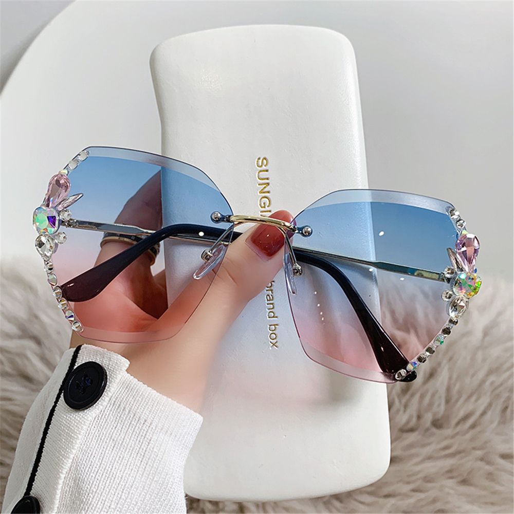 Vintage Square Polarized Sunglasses: Stylish Eyewear for Women | ULZZANG BELLA