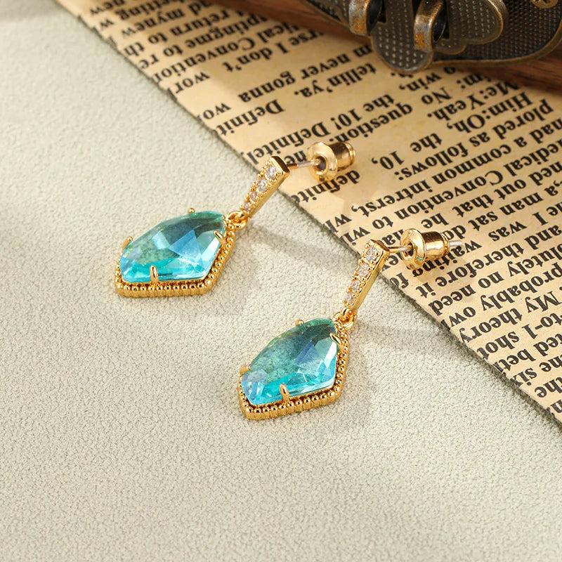 Irregular Crystal Elegance Geometric Earrings for the Modern Muse | ULZZANG BELLA