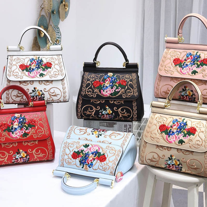 Embroidered Floral Frame Crossbody Bag - Luxurious Italian Fashion Shoulder Bag | ULZZANG BELLA