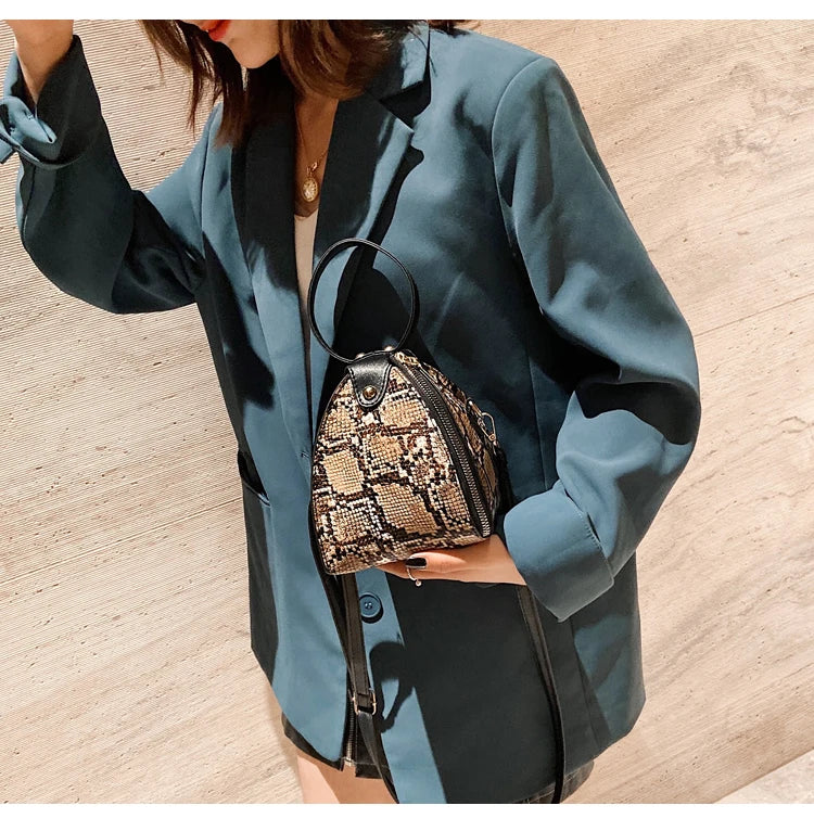 Leopard Print Pyramid Clutch Handbag | ULZZANG BELLA