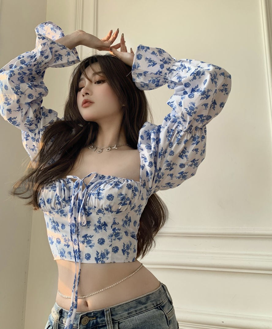 Fragmented Floral Chiffon V-Neck Top with Bubble Sleeves | ULZZANG BELLA