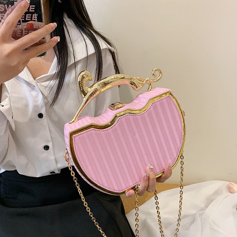 Designer Chic Luxury Crossbody Chain Handbag for Women | ULZZANG BELLA