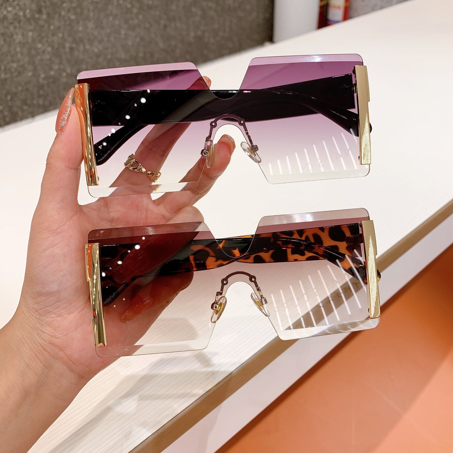 Chic Rimless Gradient Oversized Sunglasses for Women | ULZZANG BELLA