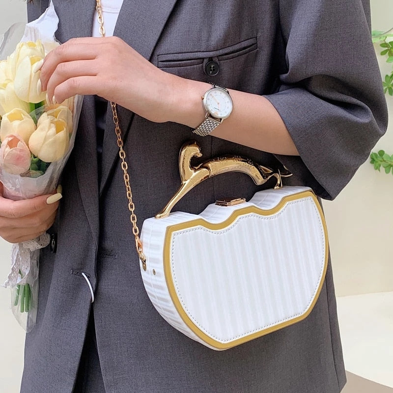 Designer Chic Luxury Crossbody Chain Handbag for Women | ULZZANG BELLA