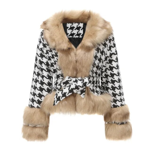 Chic Plaid Outwear Coat with Detachable Fur Collar for Women | ULZZANG BELLA