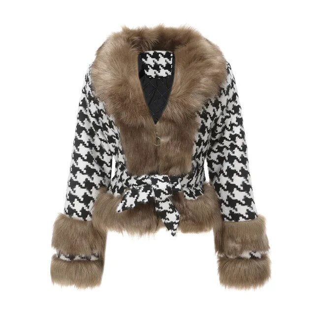 Chic Plaid Outwear Coat with Detachable Fur Collar for Women | ULZZANG BELLA