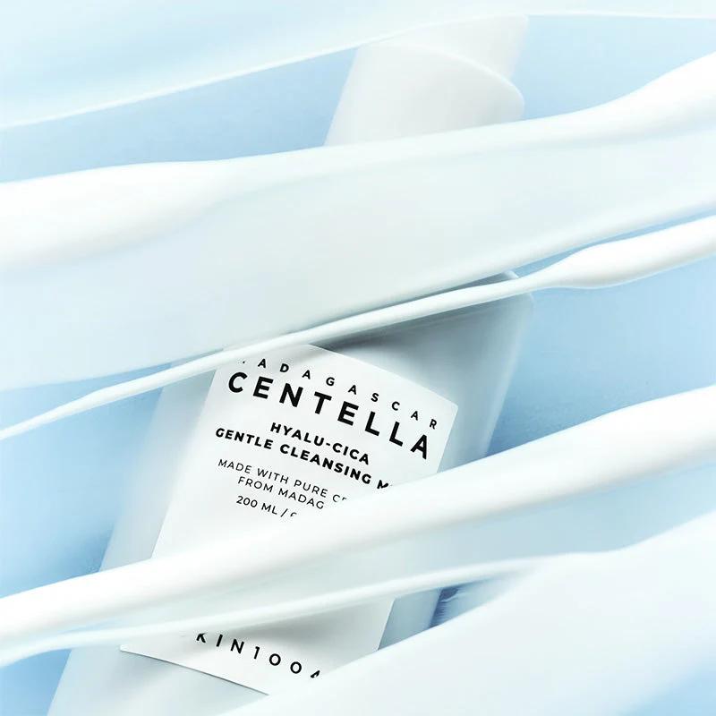 Madagascar Centella Hyalu-Cica Gentle Cleansing Milk 200ml | SKIN1004