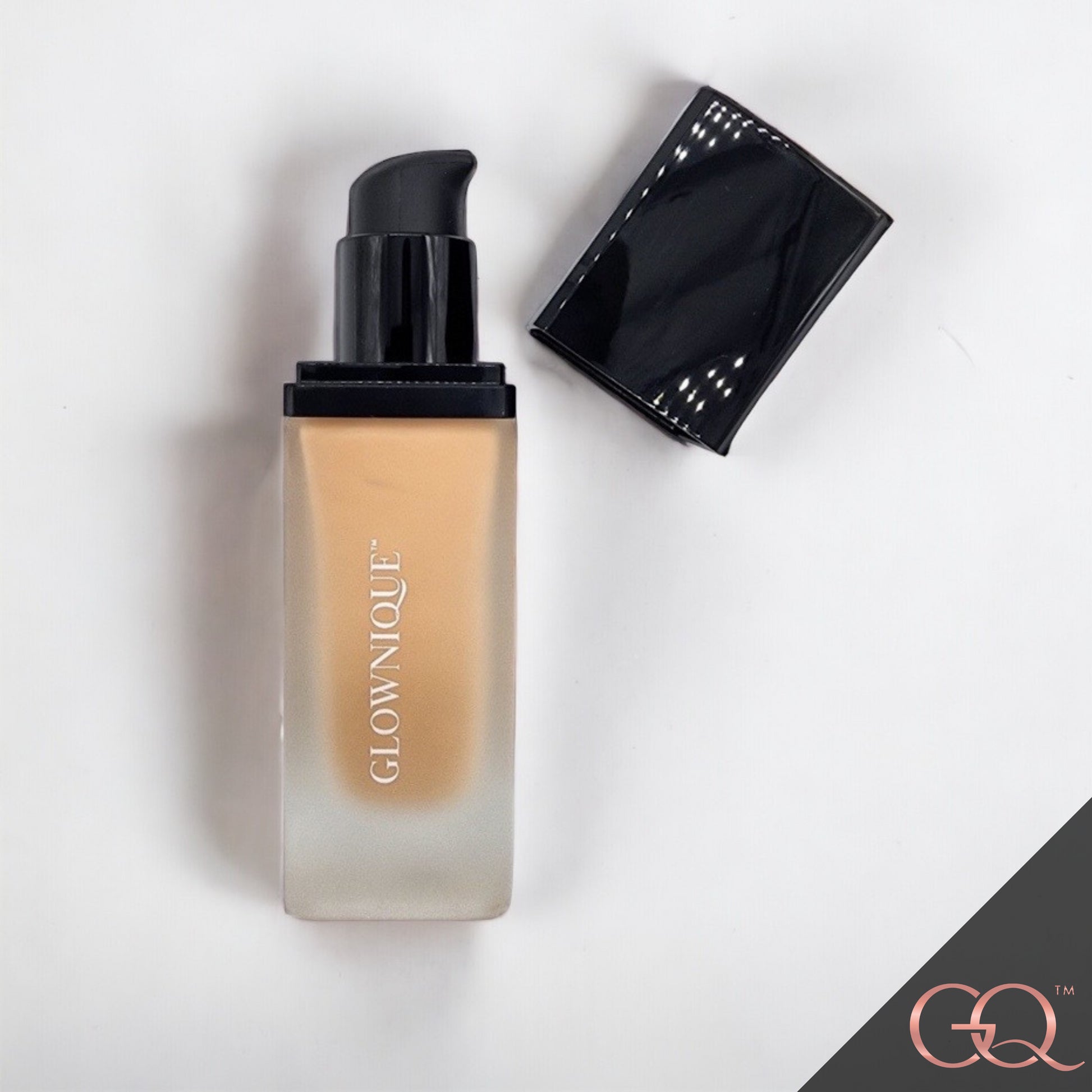 Foundation with SPF - Brunette | GLOWNIQUE